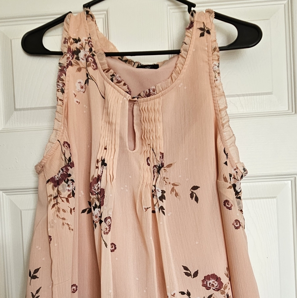 Torrid floral pink sleeveless top